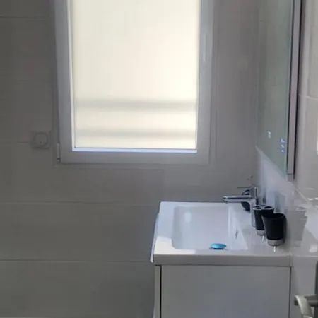 Grande Et Petite Maison Sur 360m2 De Jardin Clos Sans Vis à Vis
